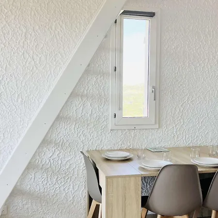 Charmant Studio Climatise Avec Terrasse Et Parking A 1 Km De La Plage, 4 Couchages - Fr-1-63-314 *